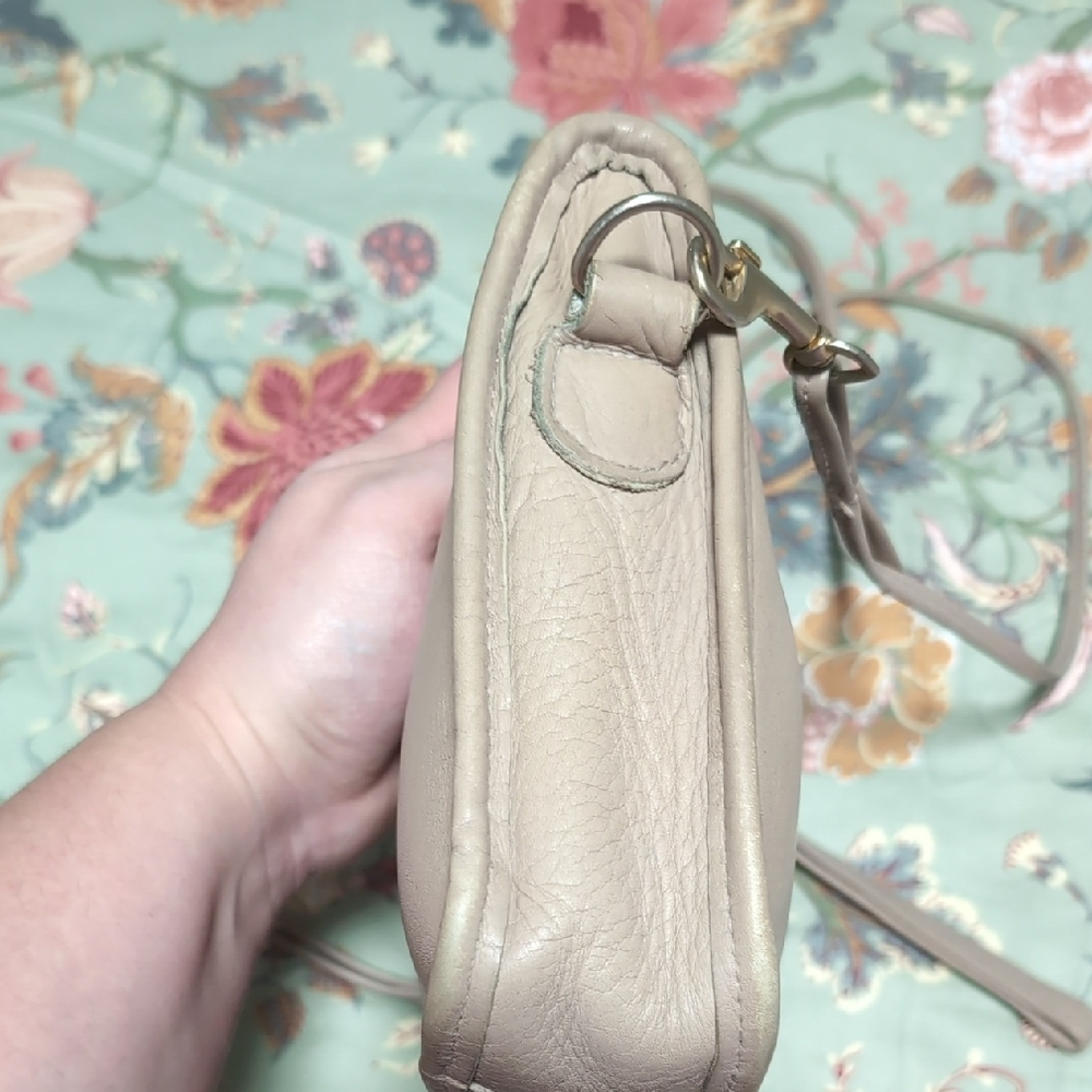 Vintage Putty/Greige Real Leather Shoulder Bag - Picture 5 of 14